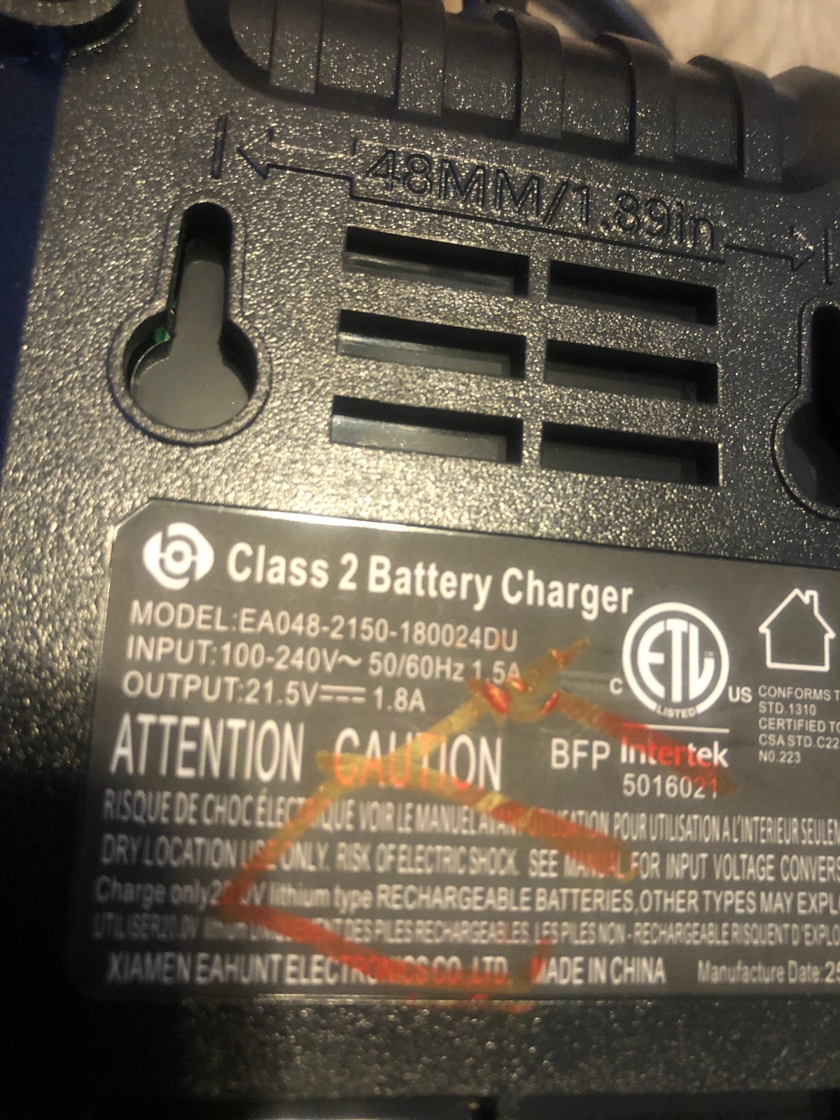 Class 2 Battery Charger Model EA048-2150-180024DU Tested Working 21.5V TESTED