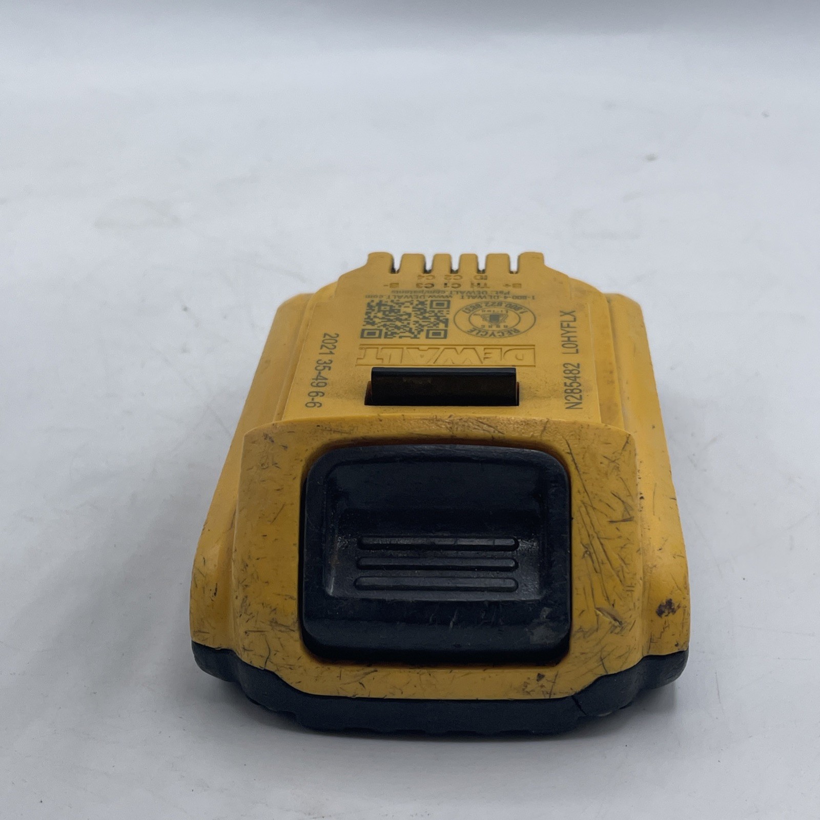 Dewalt -DCB203- 20V Max XR Battery 2.0Ah Lithium Ion Li-Ion 20 Volt Works