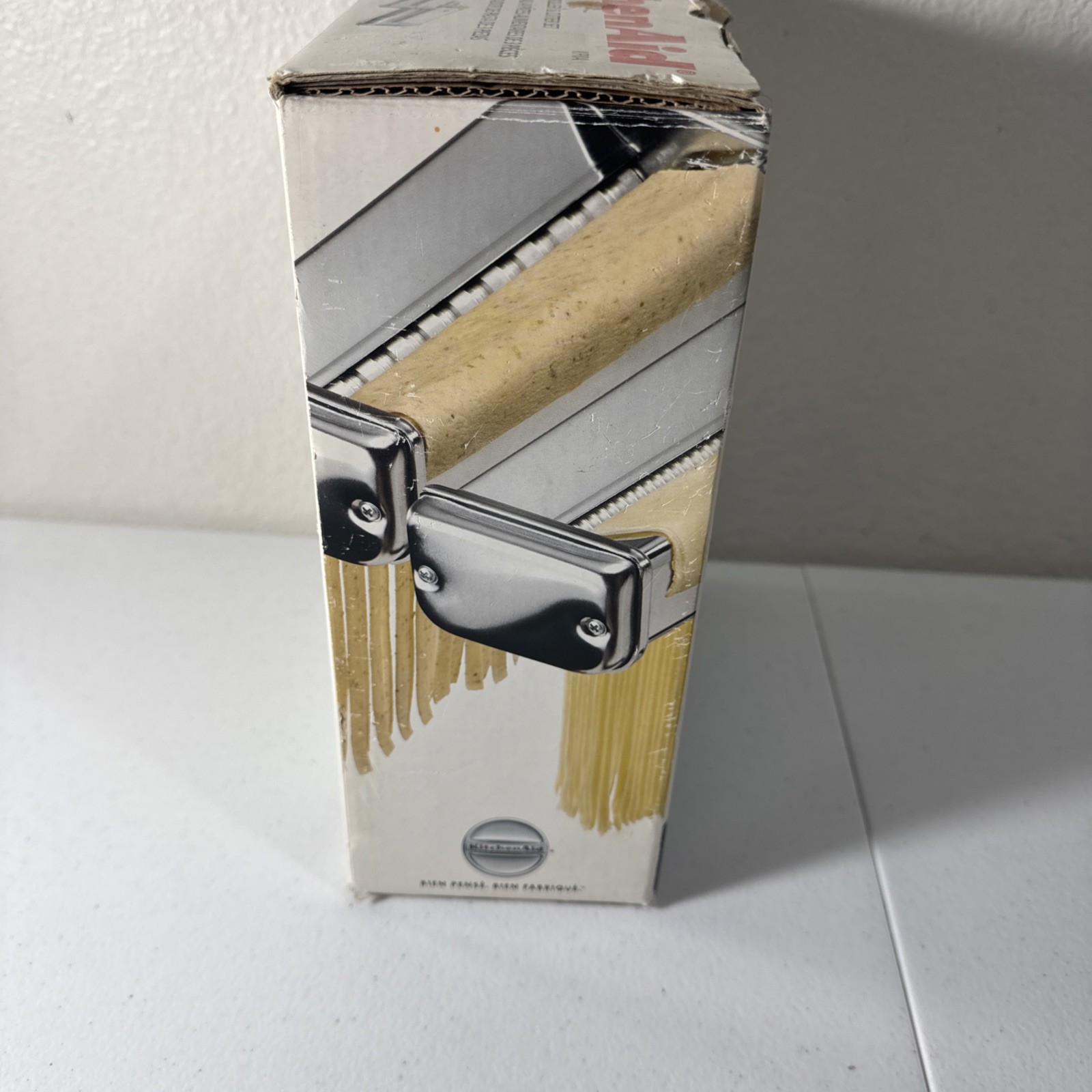 Kitchen Aid 3 Piece Pasta Roller & Cutter Made in Italy Read Description