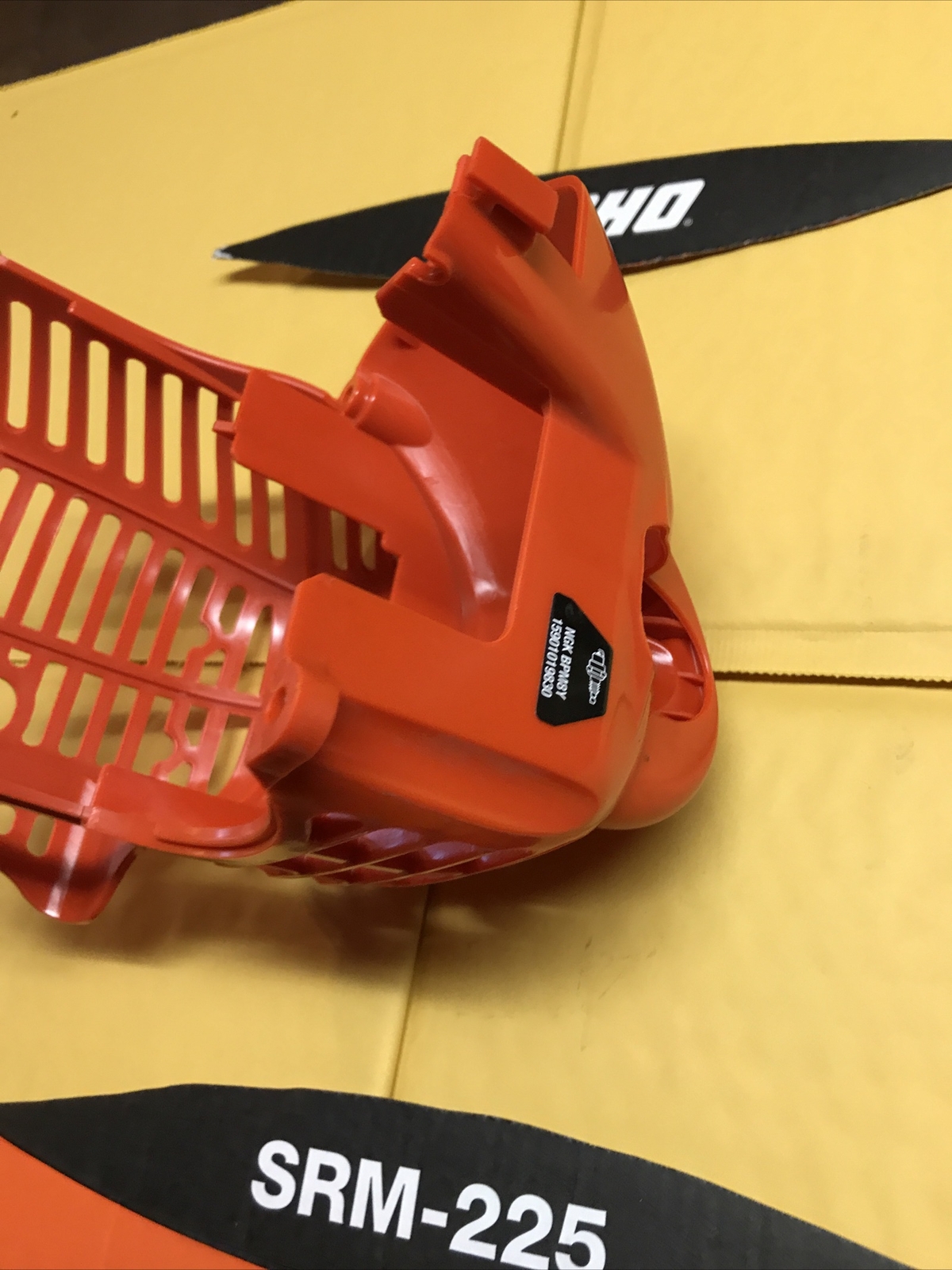 NEW Genuine OEM Echo SRM 225 Straight Shaft Trimmer Engine Cover Assembly
