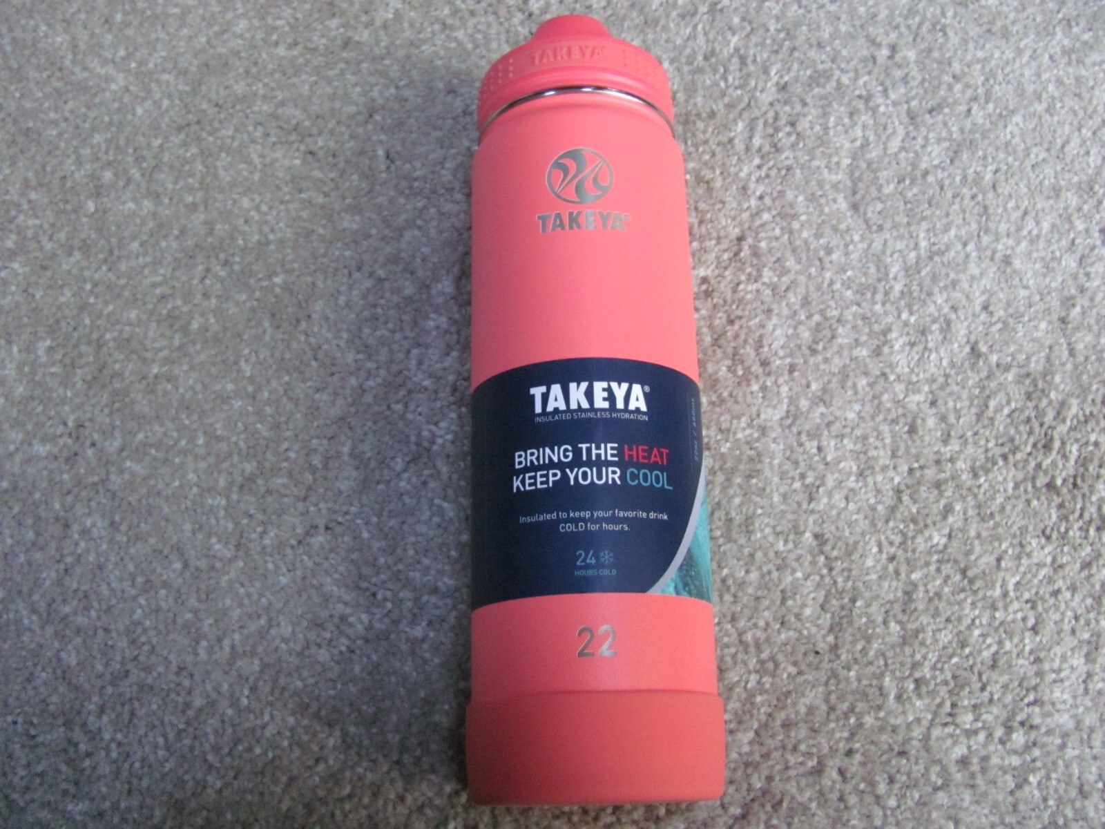 Takeya Insulated Stainless Hydration Water Bottle W/Straw Lid, 22 Oz, 24Hrs Cold