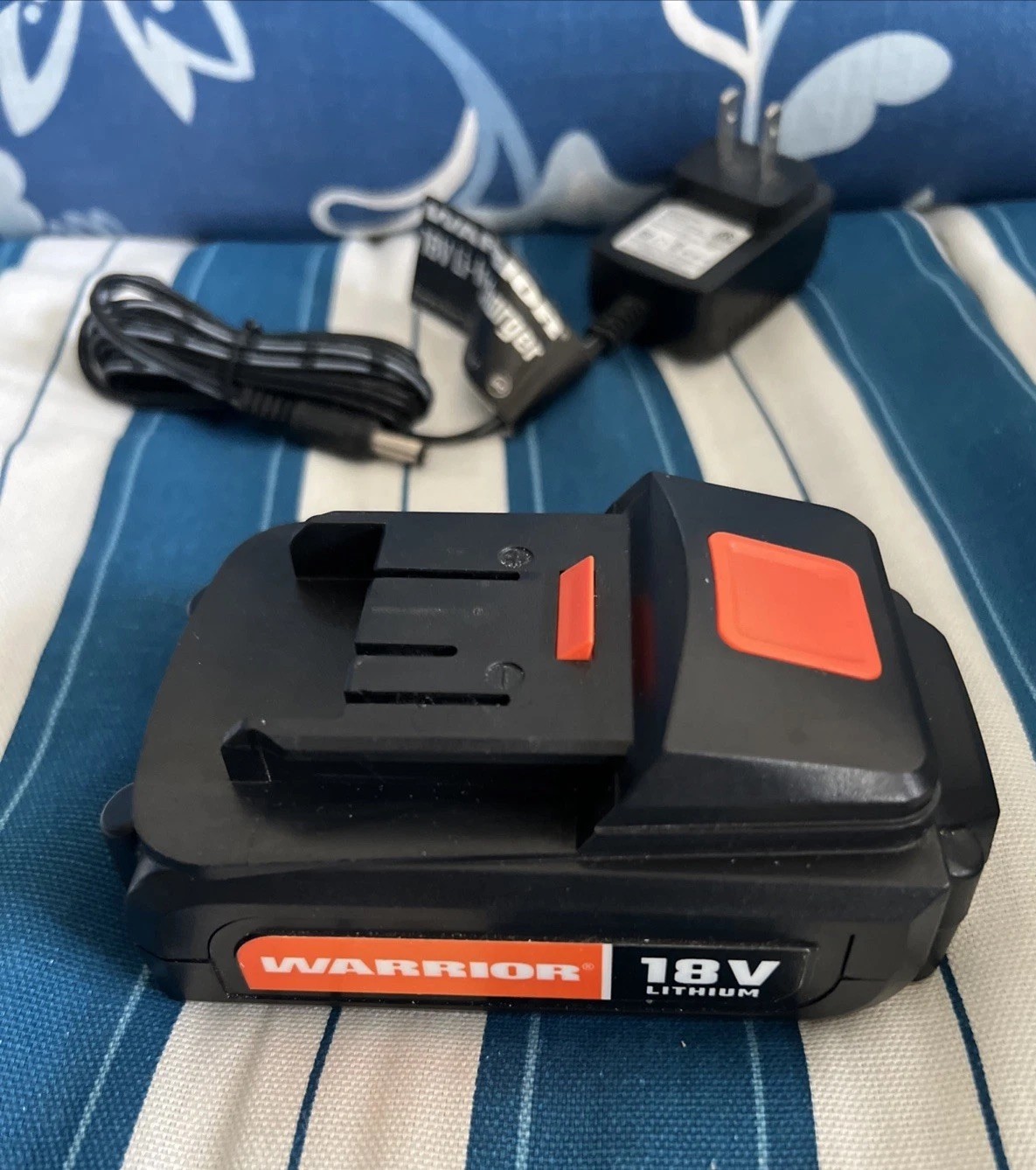 Warrior 18V Lithium Battery Pack 1.3 Ah With LED Status Indicator AND Charger