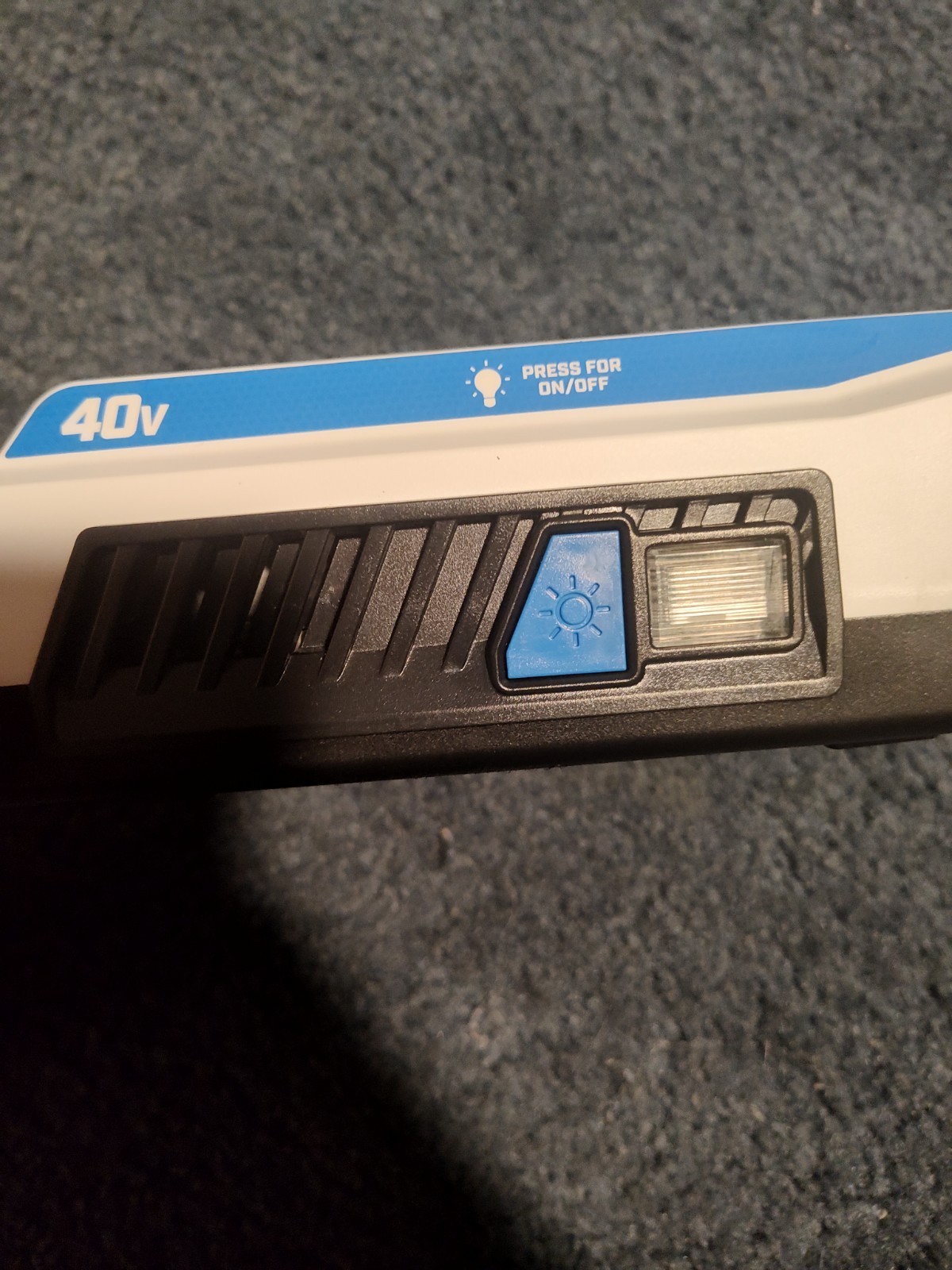 HART 40V 300 Watt Battery Powered Power Source LED LightBATTERY NOT INCLUDED