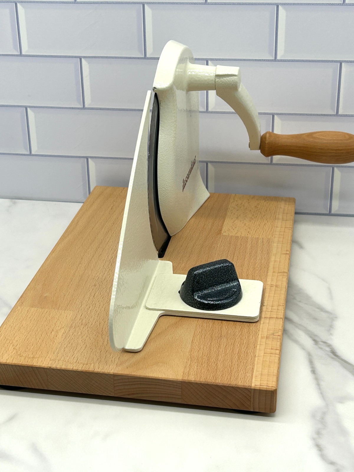 USED – Zassenhaus Classic Bread Slicer – Cream
