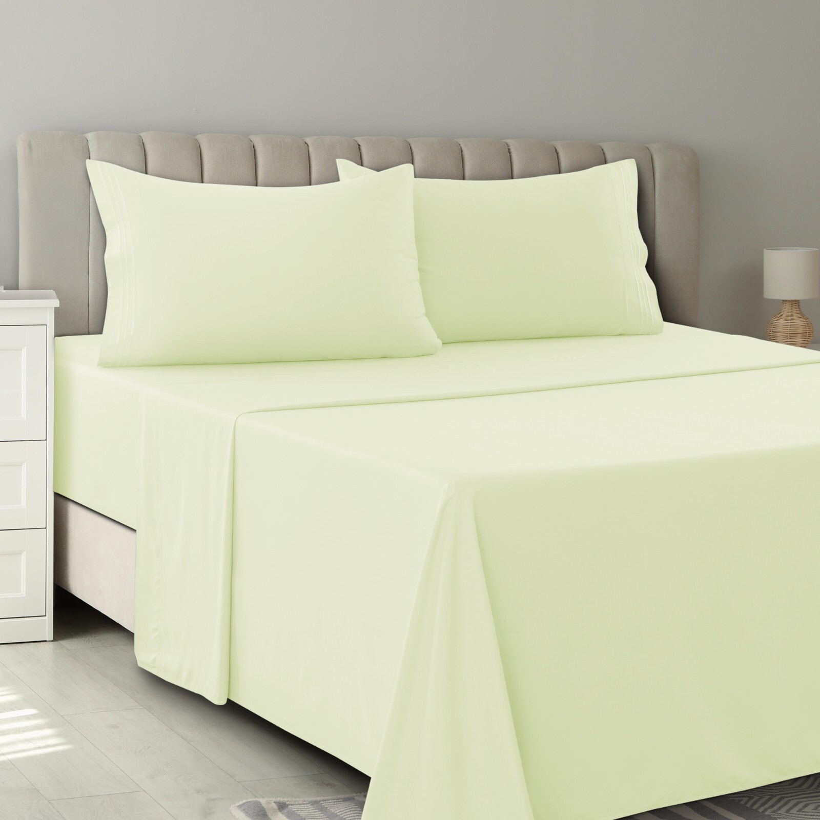 4 Piece Premium Bed Sheet Set Hotel Luxury Ultra Soft Deep Pocket Sheets Set