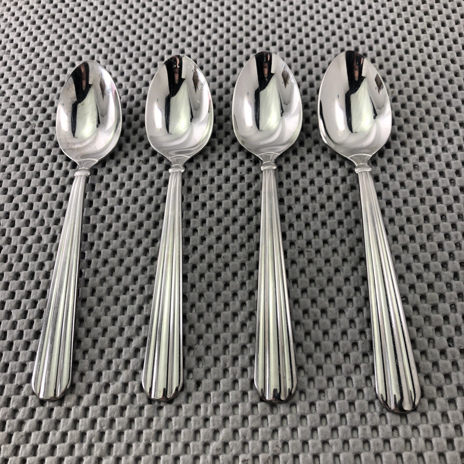 Oneida USA UNITY Stainless Flatware Pieces ~ 4 Teaspoons