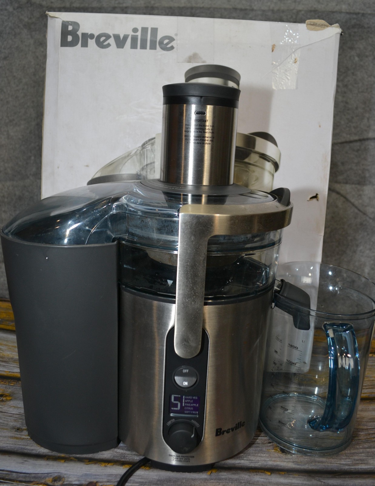 Breville Juicer BJE510XL Multi-Speed Fountain Centrifugal Juicer 900W Stainless
