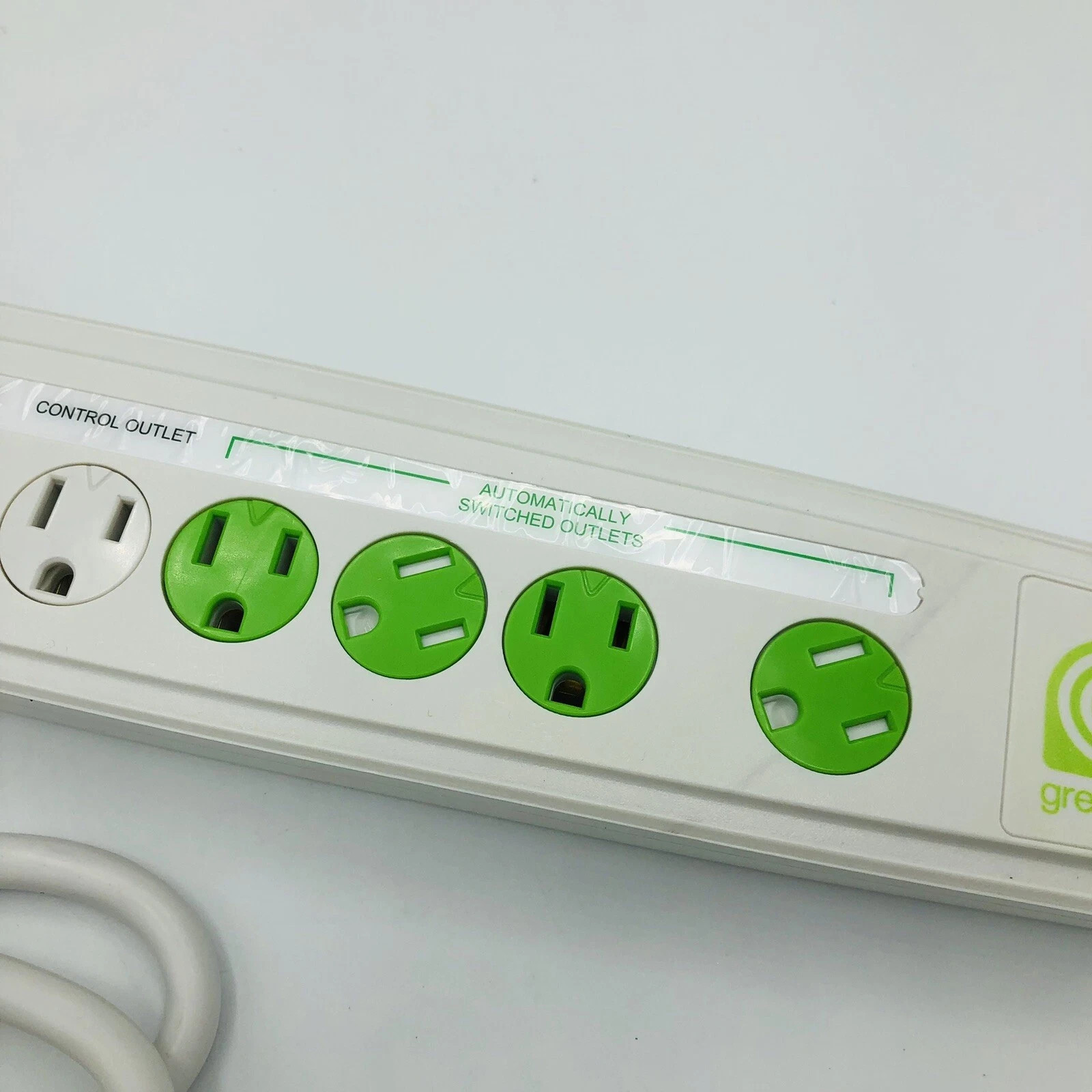 Advanced Power Saver Strip 7 Outlets Sensing Extension Cord Bar Surge Greenlite