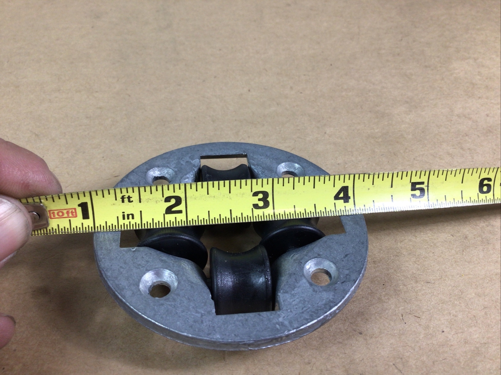 REELCRAFT Hose Roller Guide, For 1/4 to 3/8 ID Hose HR1059 NEW