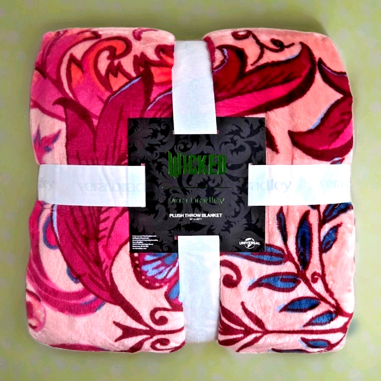 Vera Bradley Plush Wicked Throw Blanket in She’s So Good 50″ x 80″ Sealed New