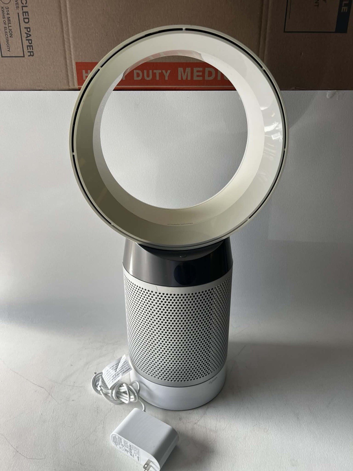 Dyson DP04 Pure Cool Air Purifier & Desk Fan – white