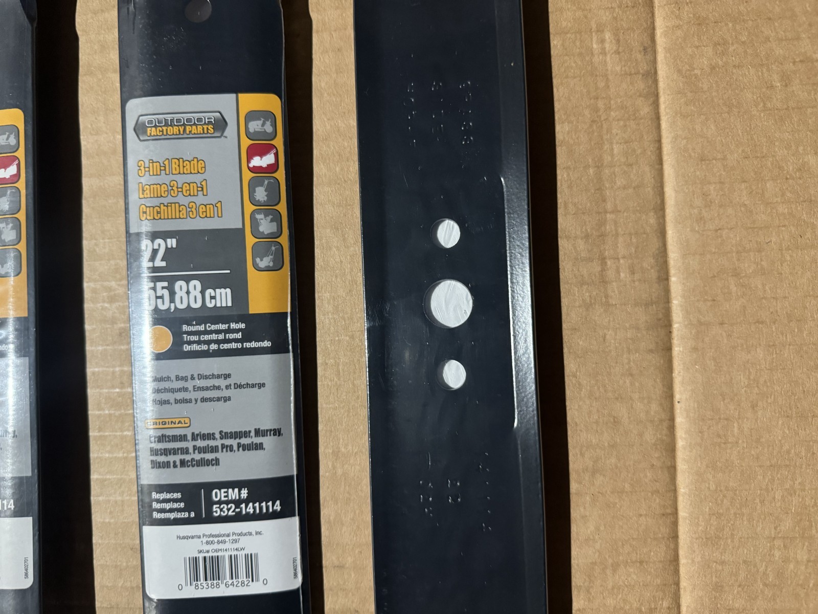 4 OEM HUSQVARNA CRAFTSMAN 22″ PUSH MOWER ROUND HOLE BLADES 141114 157101 406713