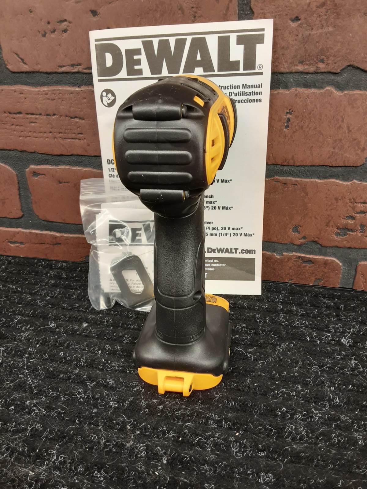 Dewalt DCF885 20V MAX 1/4″ Impact Driver-***NEW***