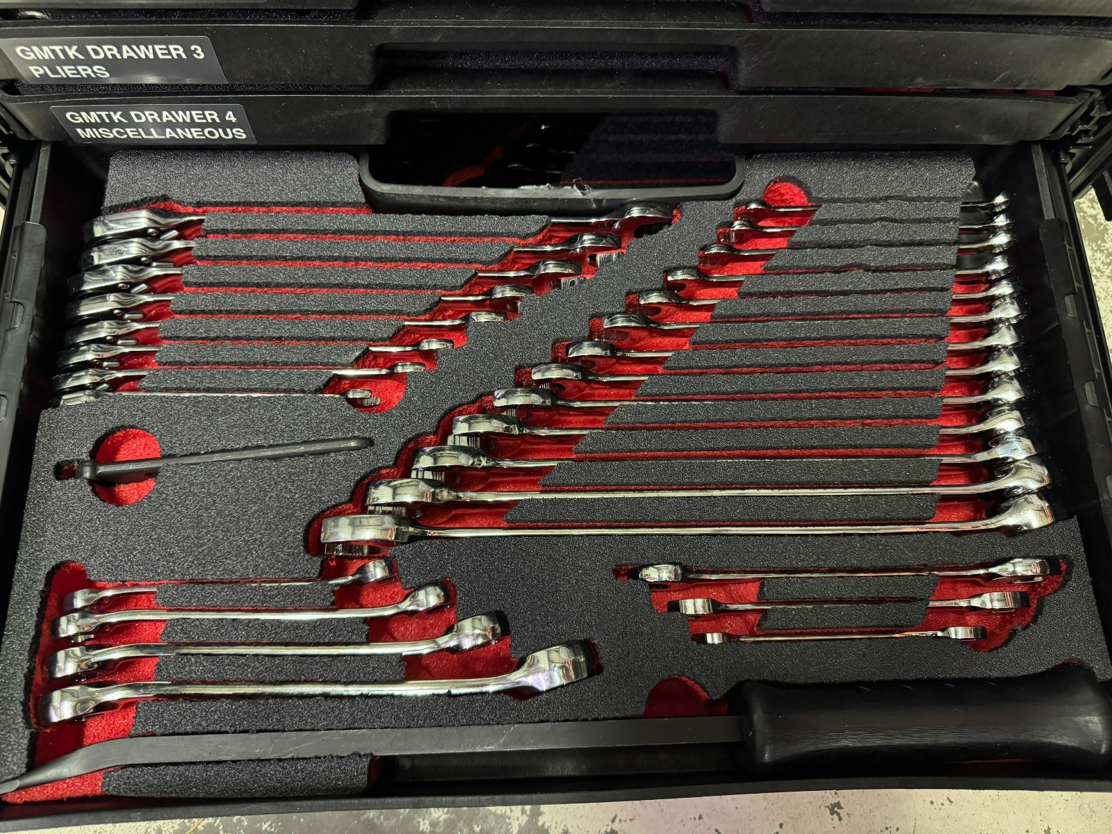 Snap-On NEW GMTK Complete Series 2 GMTK 6-Drawer General Mechanics Tool Kit !!