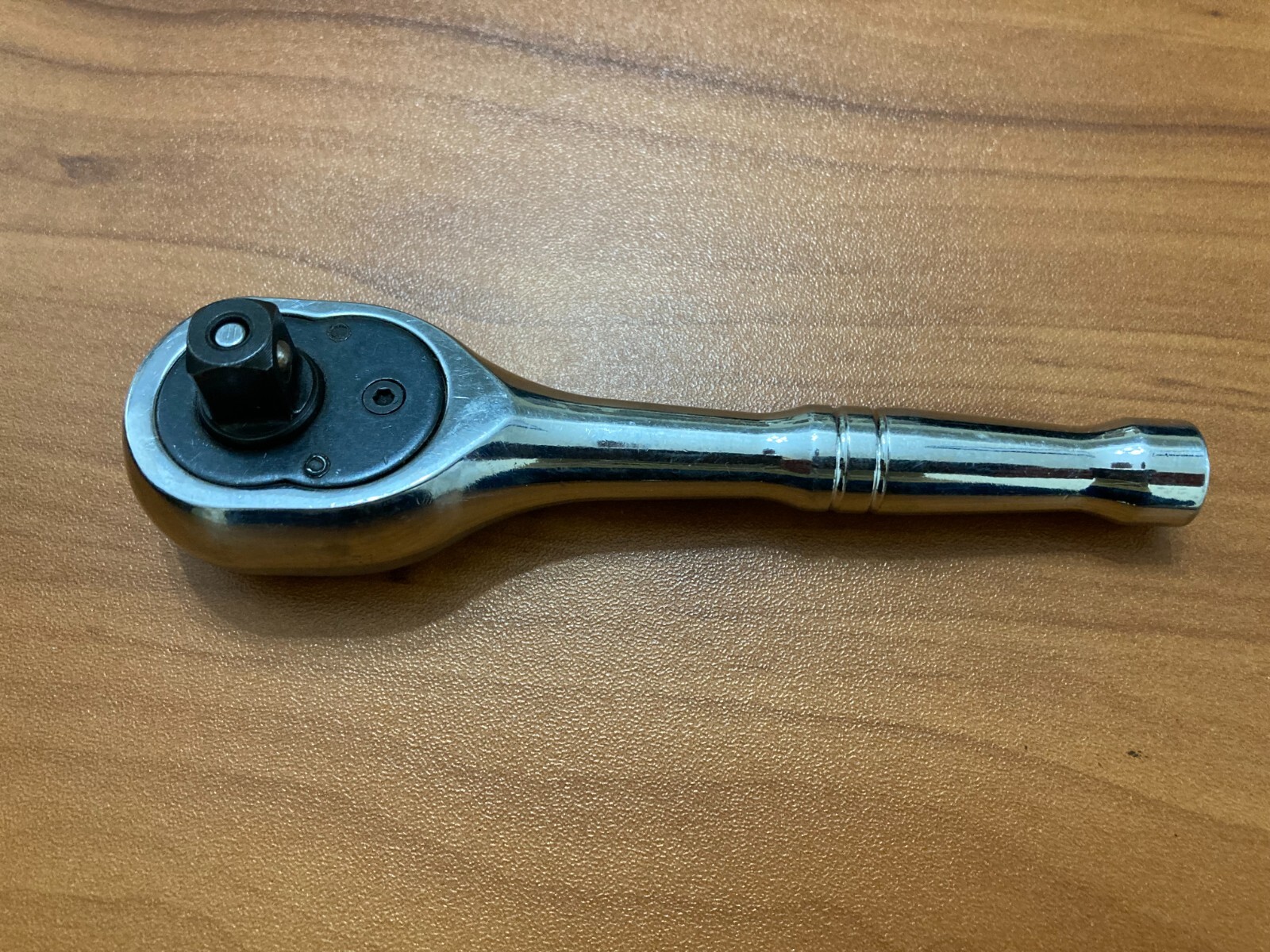 Compact Heavy Duty Ratchet Socket Wrench 3/8 inch Drive