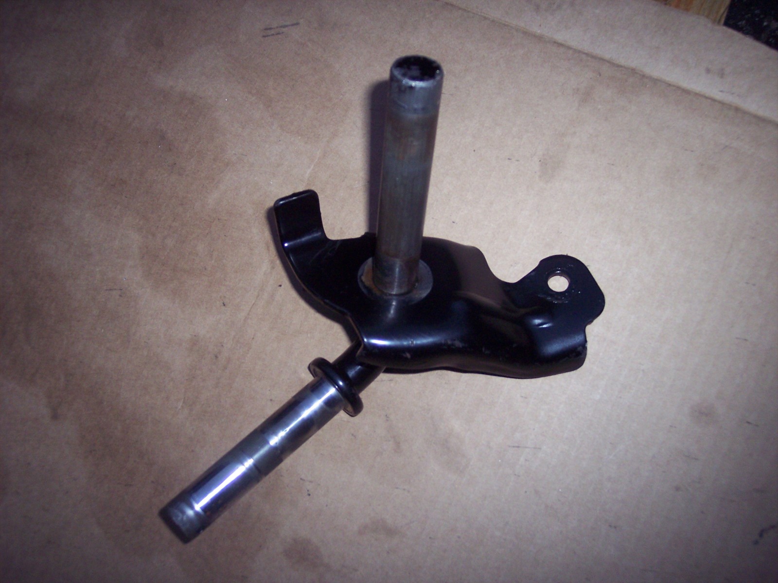 TROY-BILT 938-04004A 638-04004A Axle Assembly RIGHT 13BX60TG766 SUPER BRONCO