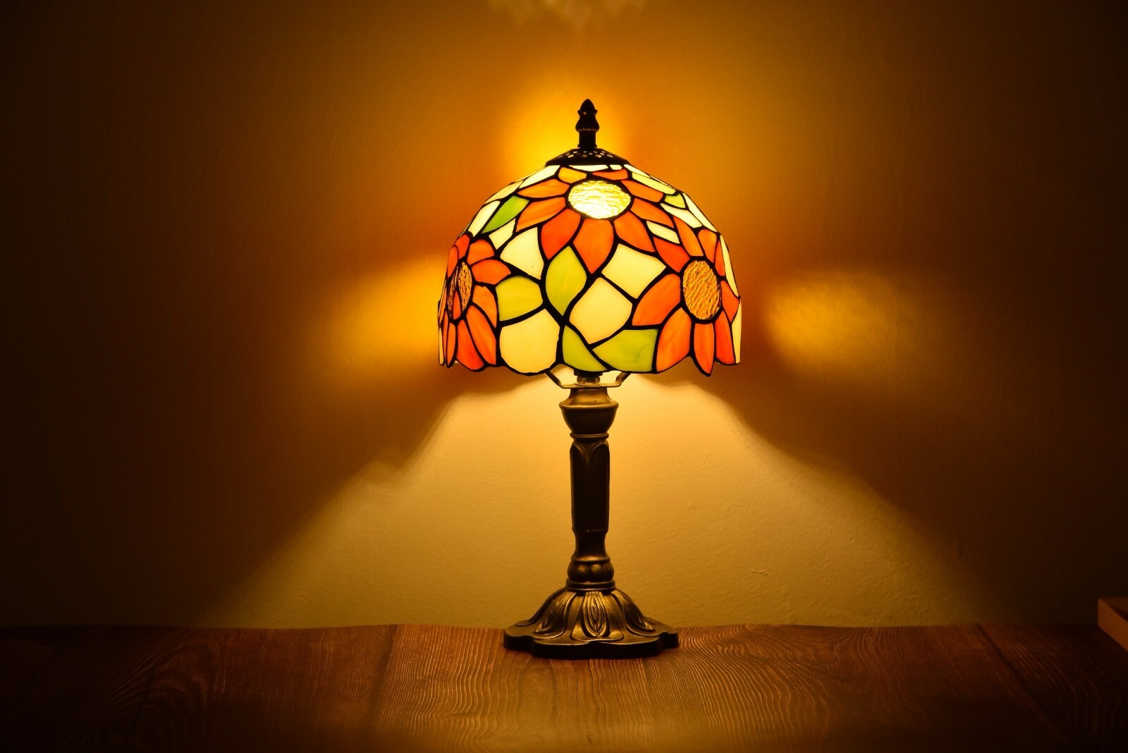 Retro Tiffany Table Lamp Sunflower Style Stained Glass Bedside Lamp H 18″ H 14″