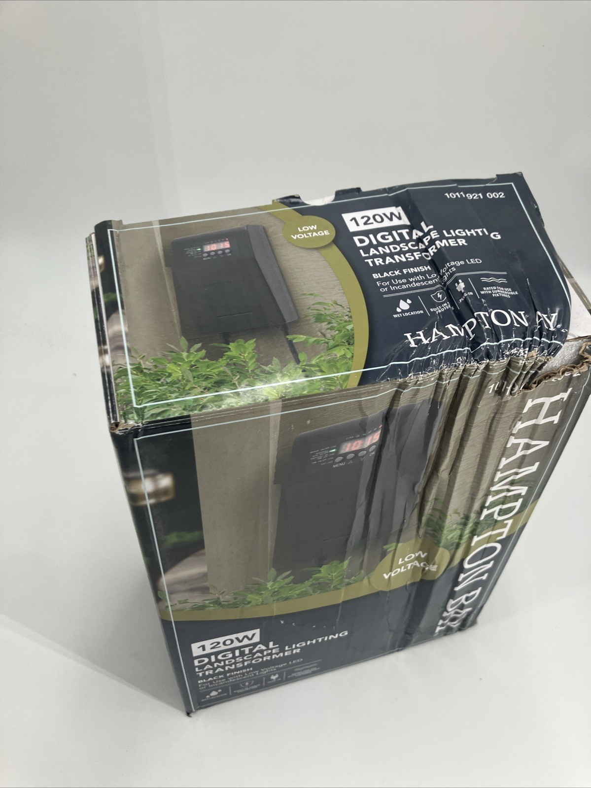 HAMPTON BAY 120W Landscape Lighting Transformer w/Dusk-to-Dawn 1011921002 NEW