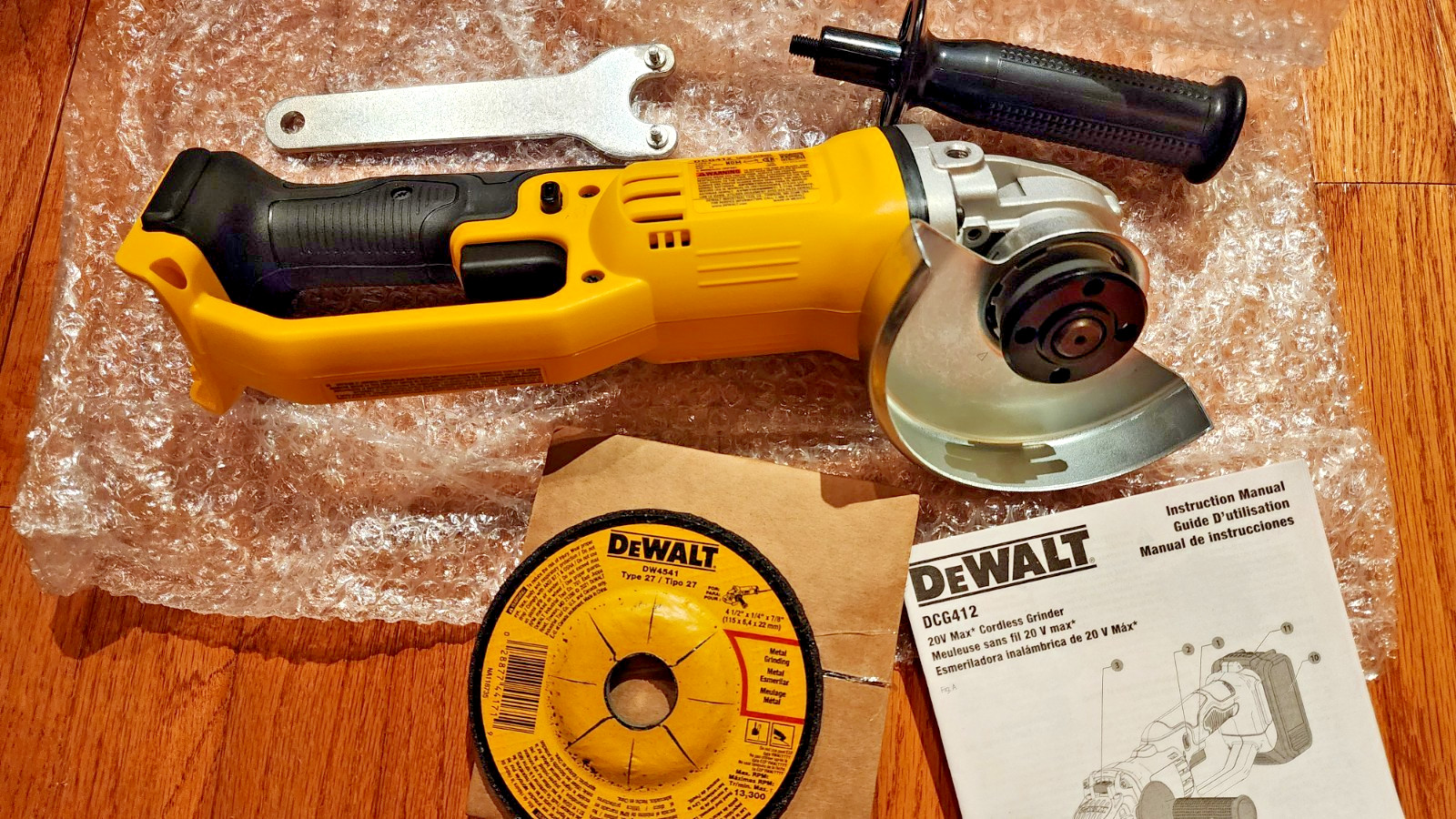 DEWALT DCG412 20V 4 1/2″ / 5″ Cordless Angle Grinder (Tool Only)