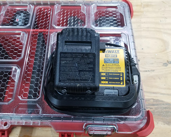 Packout Mount for Dewalt DCB115 (Charger Not Included)