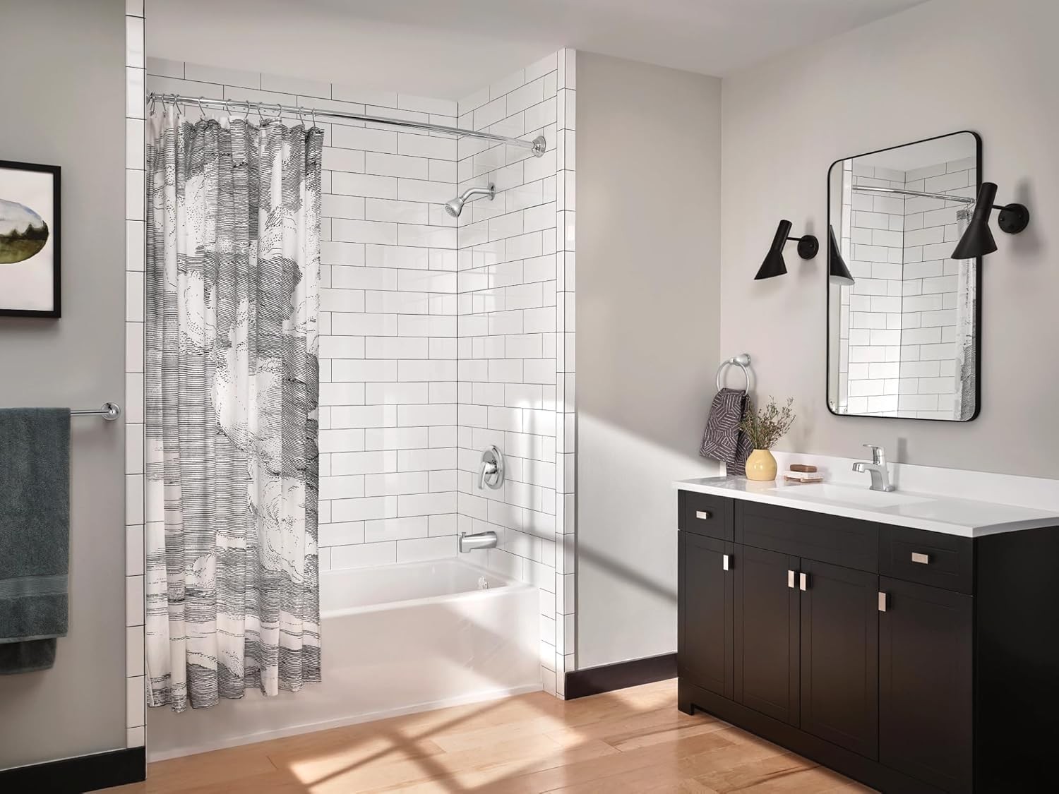 NEW CONDITION Moen Chateau Single Handle Bathtub & Shower Faucet in Chrome