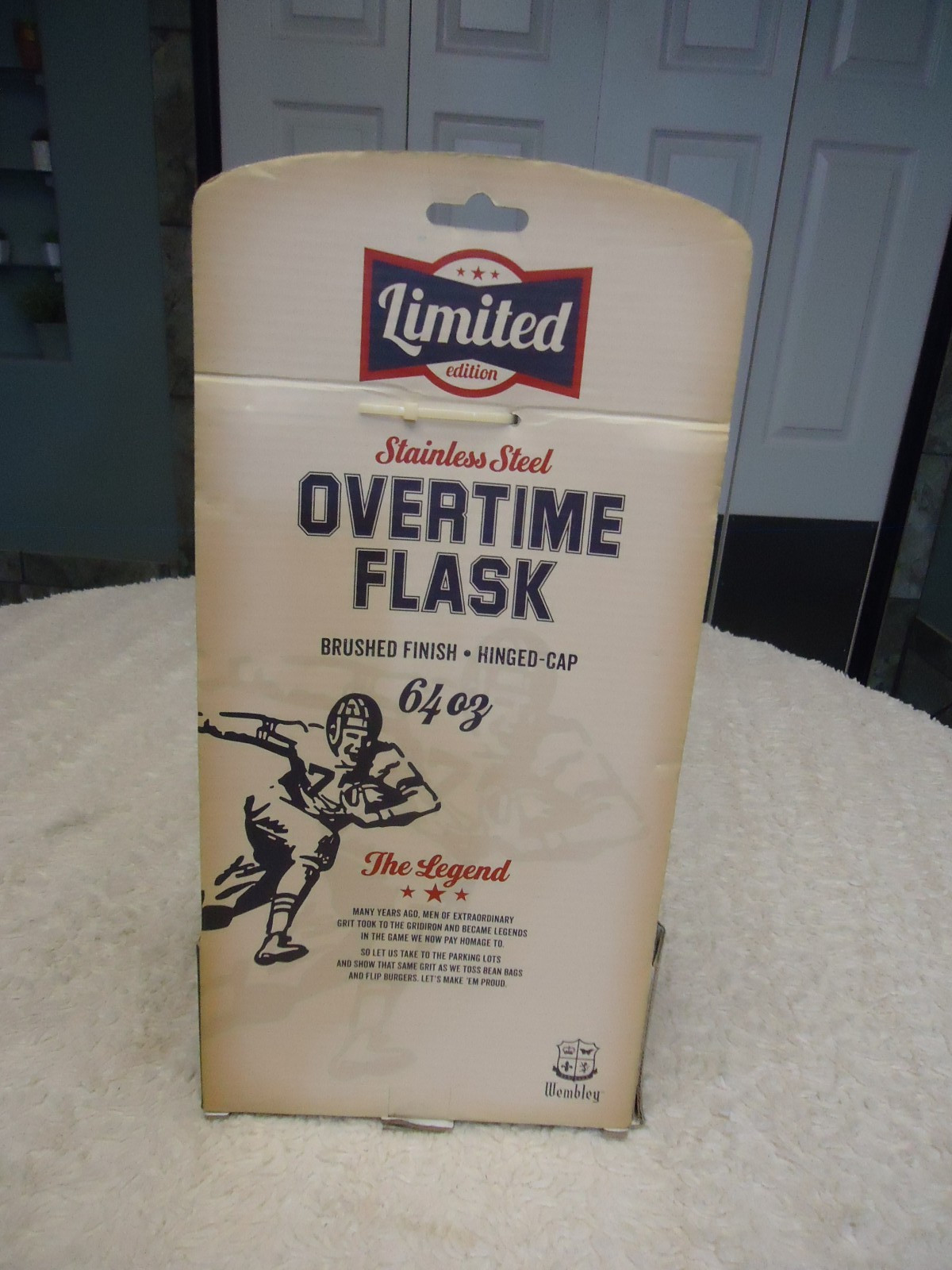 WEMBLY STAINLESS STEEL LIMITED EDITION 64 OZ. FLASK ( new ) (o)