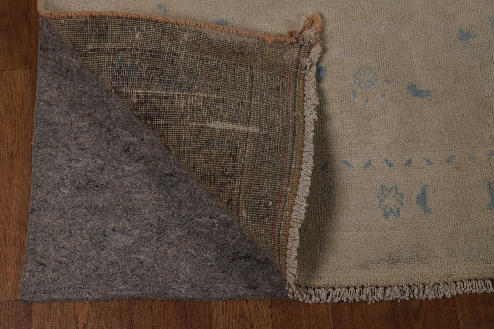 Muted Traditional Area Rug 10×13 Handmade Wool Distressed Floral for Any Room