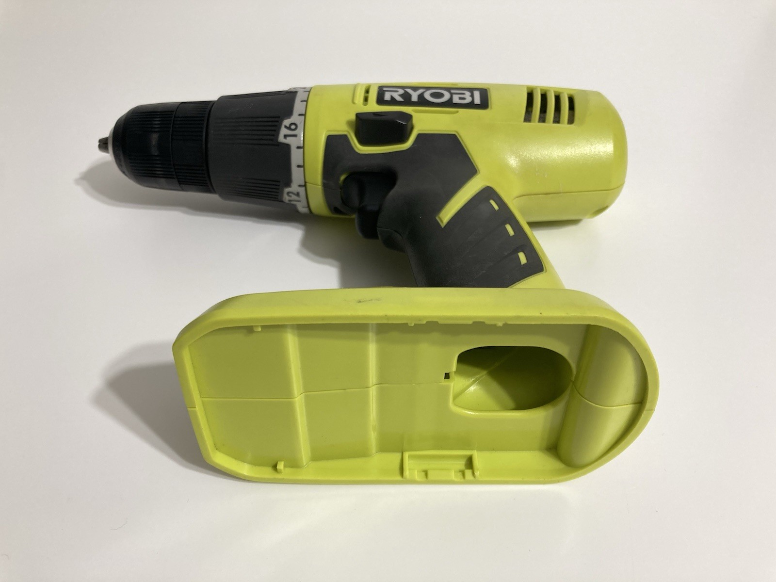 Ryobi P209 Cordless Drill/Driver with 18V 1.3Ah Battery & Charger Tested Works