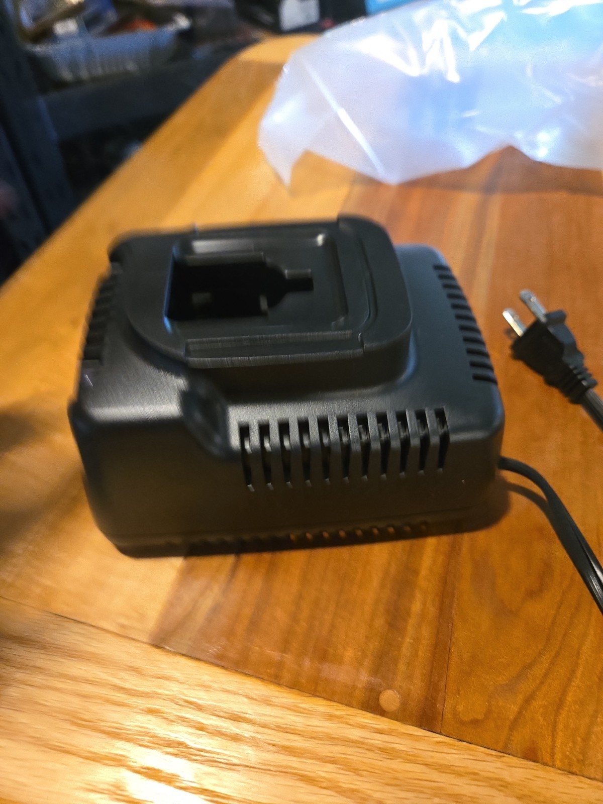 OEM DEWALT DW9116 7.2V – 18V Volt 1-Hr CHARGER w/Tune-Up Mode *** NEW ***