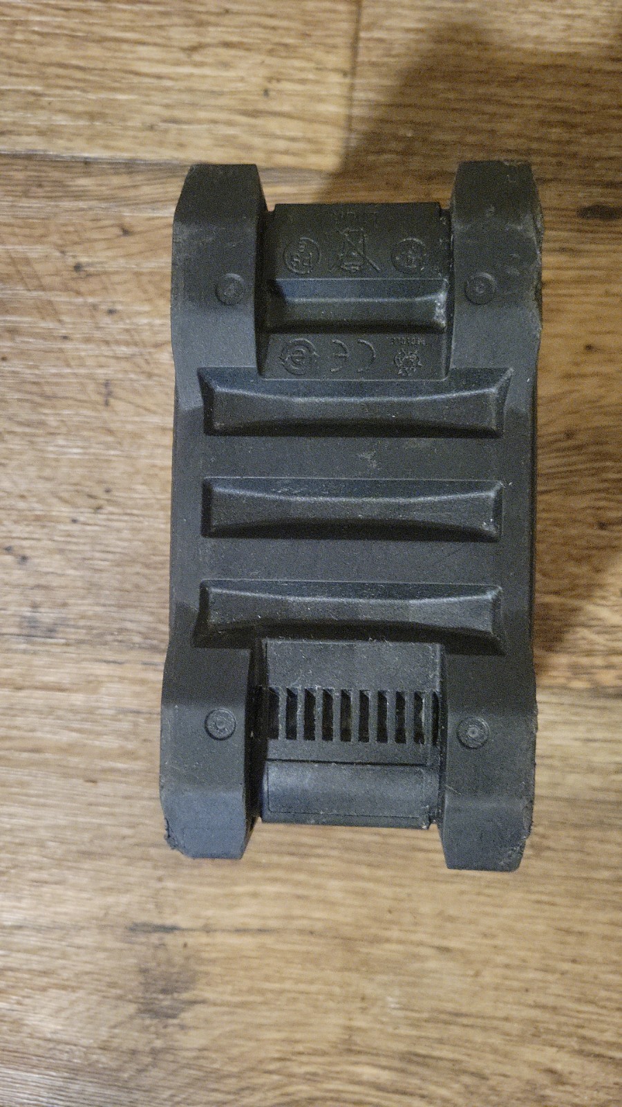 HILTI C 8-22 Nuron Charger & HILTI B 22-255 12AH BATTERY B 22-255 Li-ion
