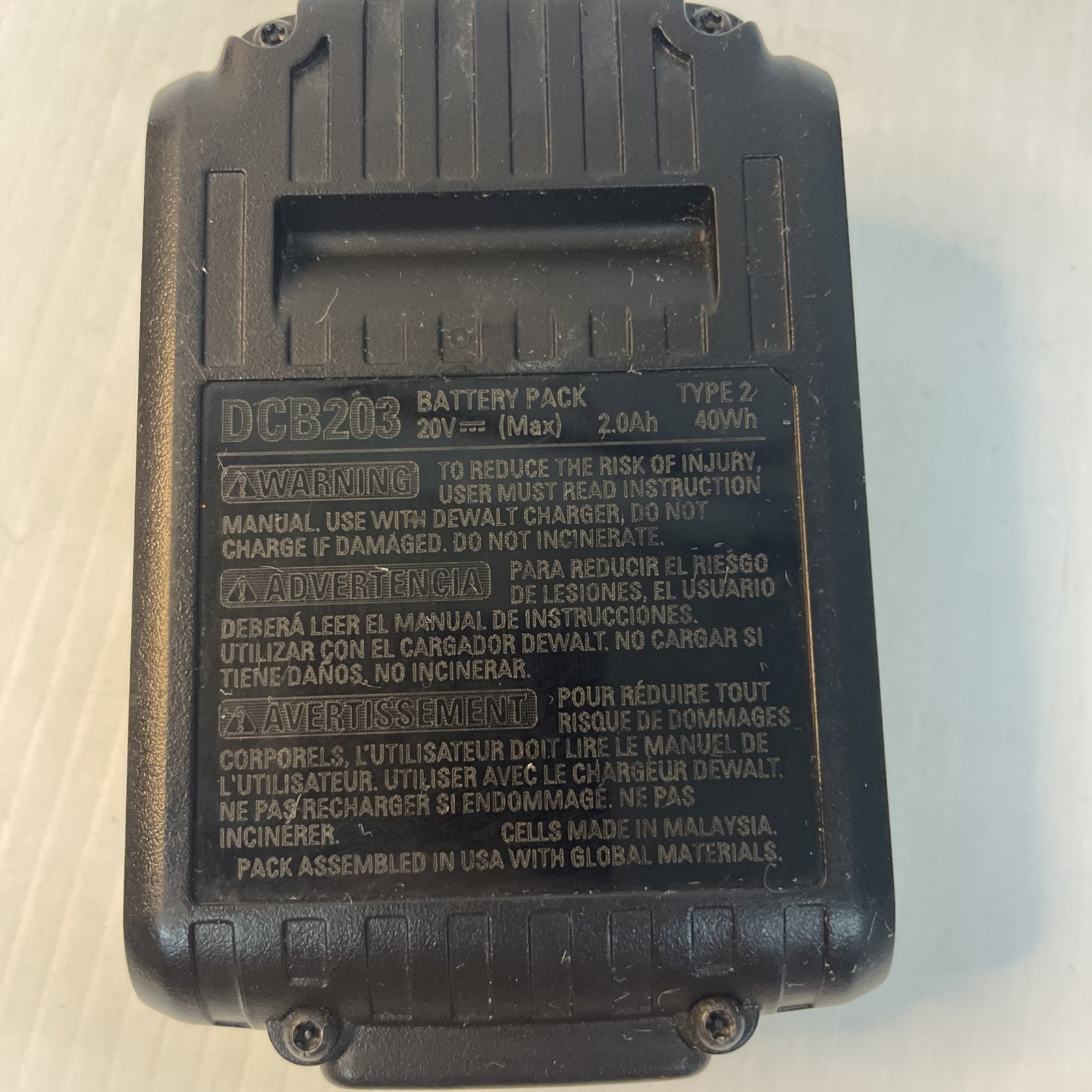DEWALT DCB203 2AH / 20V – BATTERY – No Charger – Pre Owned
