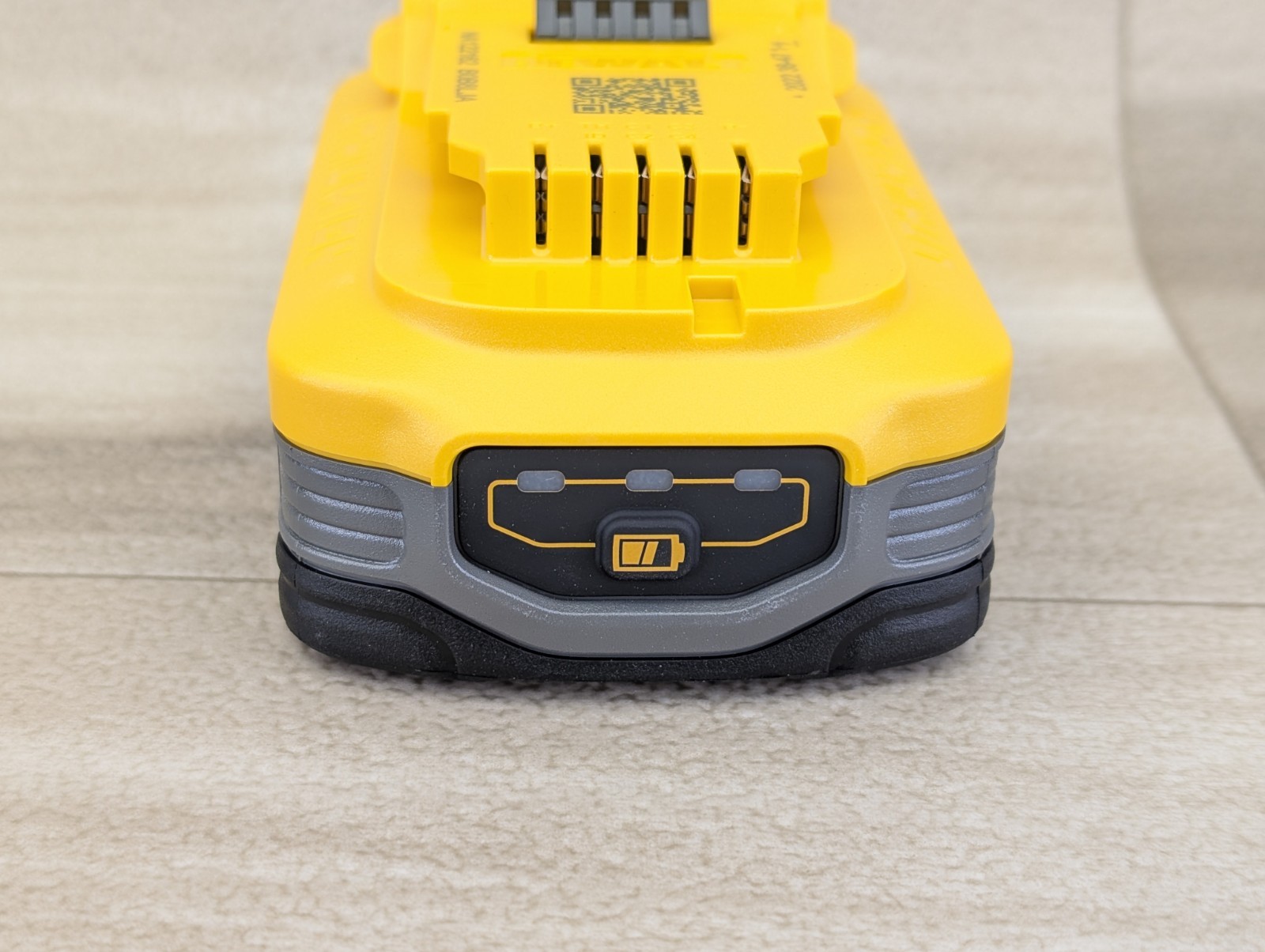 New – Open Box – DeWalt 20V MAX XR POWERSTACK 5.0 Ah 5Ah Battery DCBP520 OEM Gen