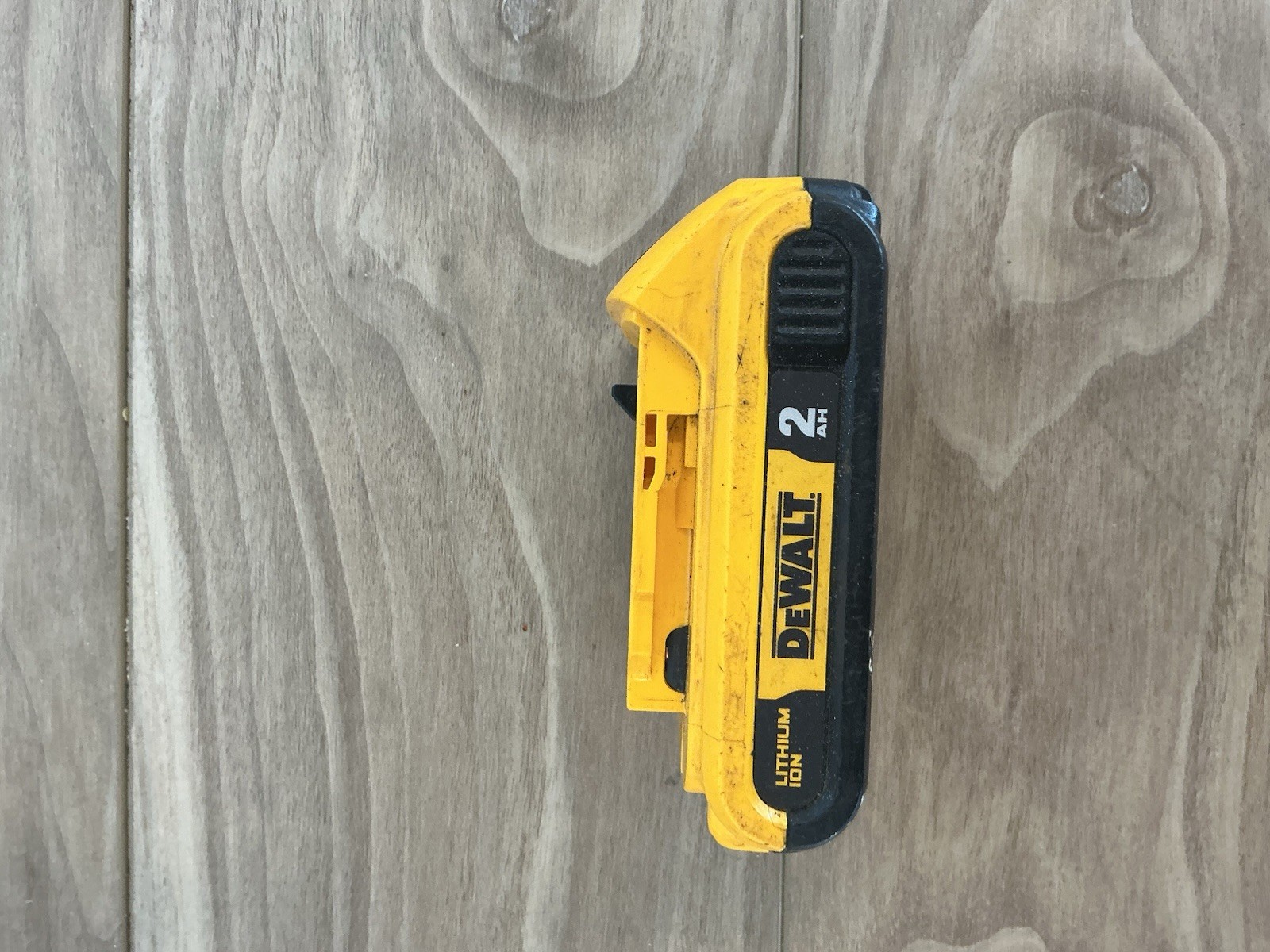 DeWalt DCB203 20V MAX 2Ah Lithium Ion Battery Tested Working