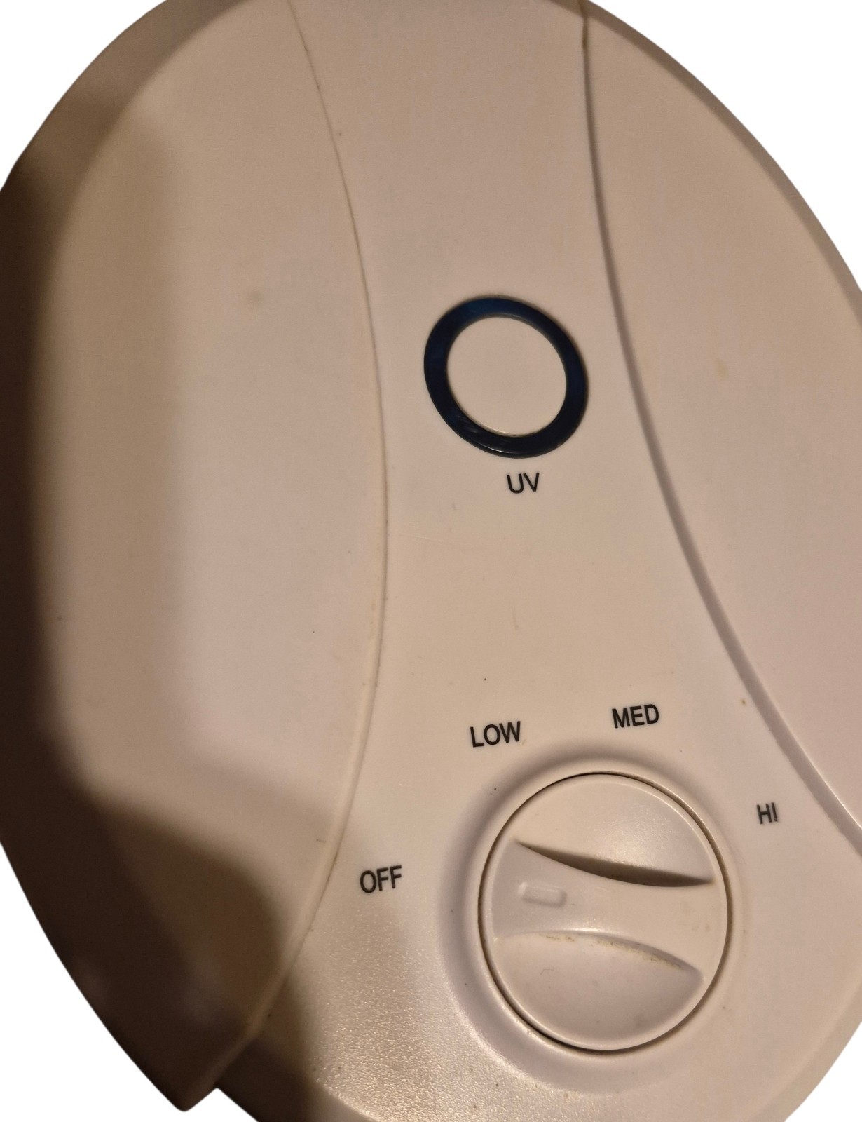 TheraPure TPP220M UV Germicidal HEPA-Type Tower Air Purifier White