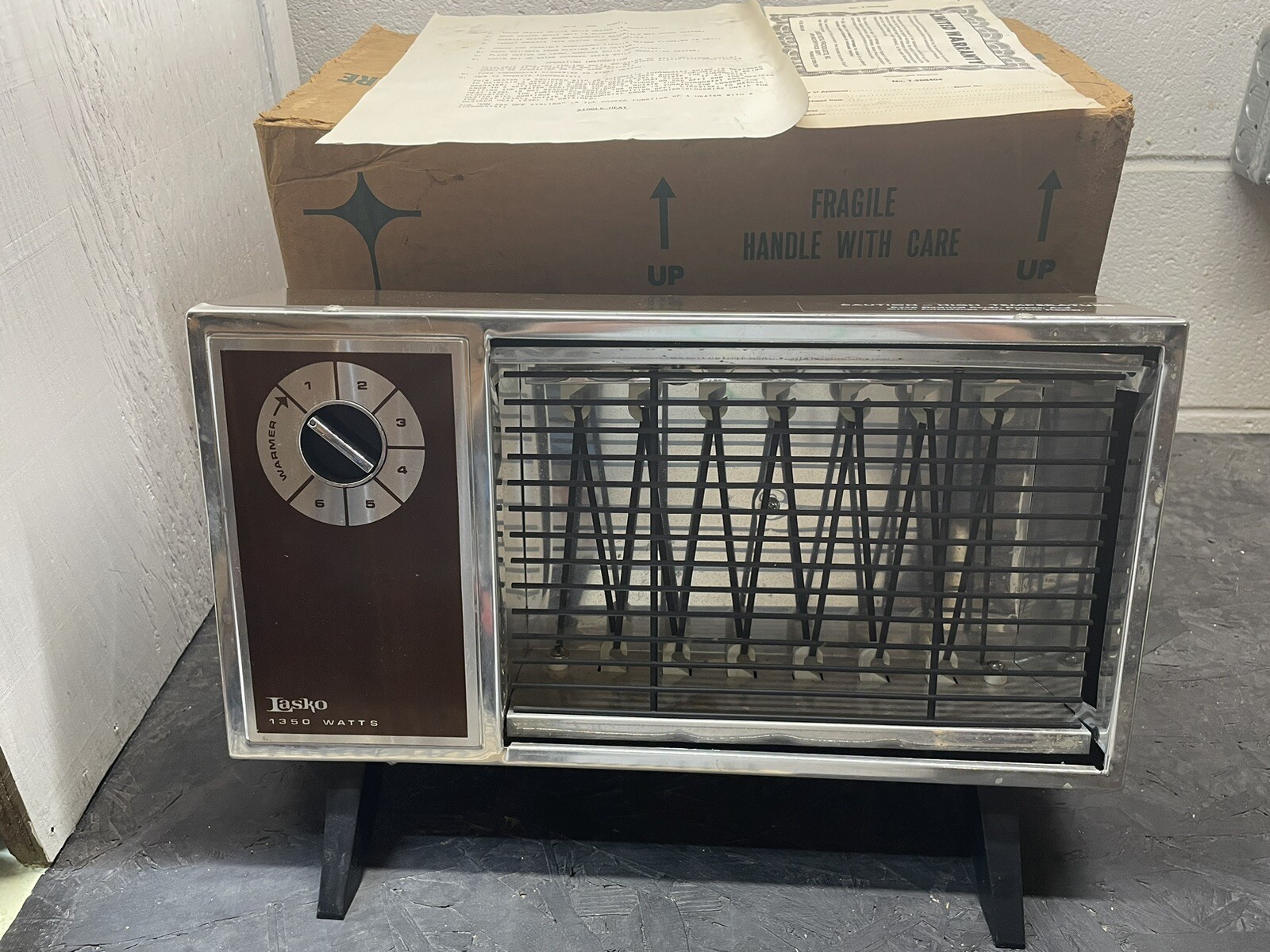 Vintage Lasko Portable Electric Heater 1350 Watt