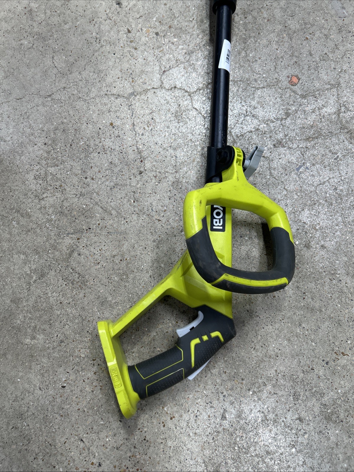 RYOBI ONE+ 18V 9 in. Cordless Battery Edger P2300VNM Z603