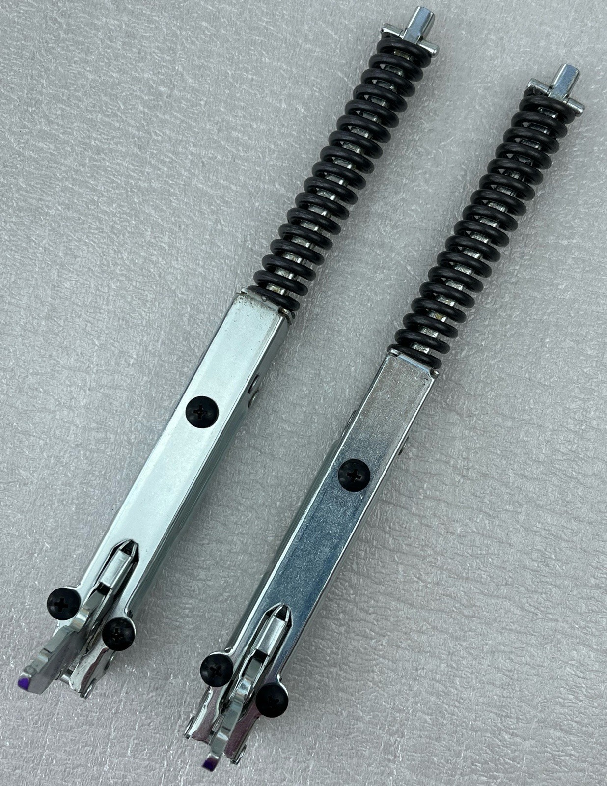 DG94-00358E, DG94-00358L Pair Samsung Range Oven Door Hinges (L+R) NE63T8111SS
