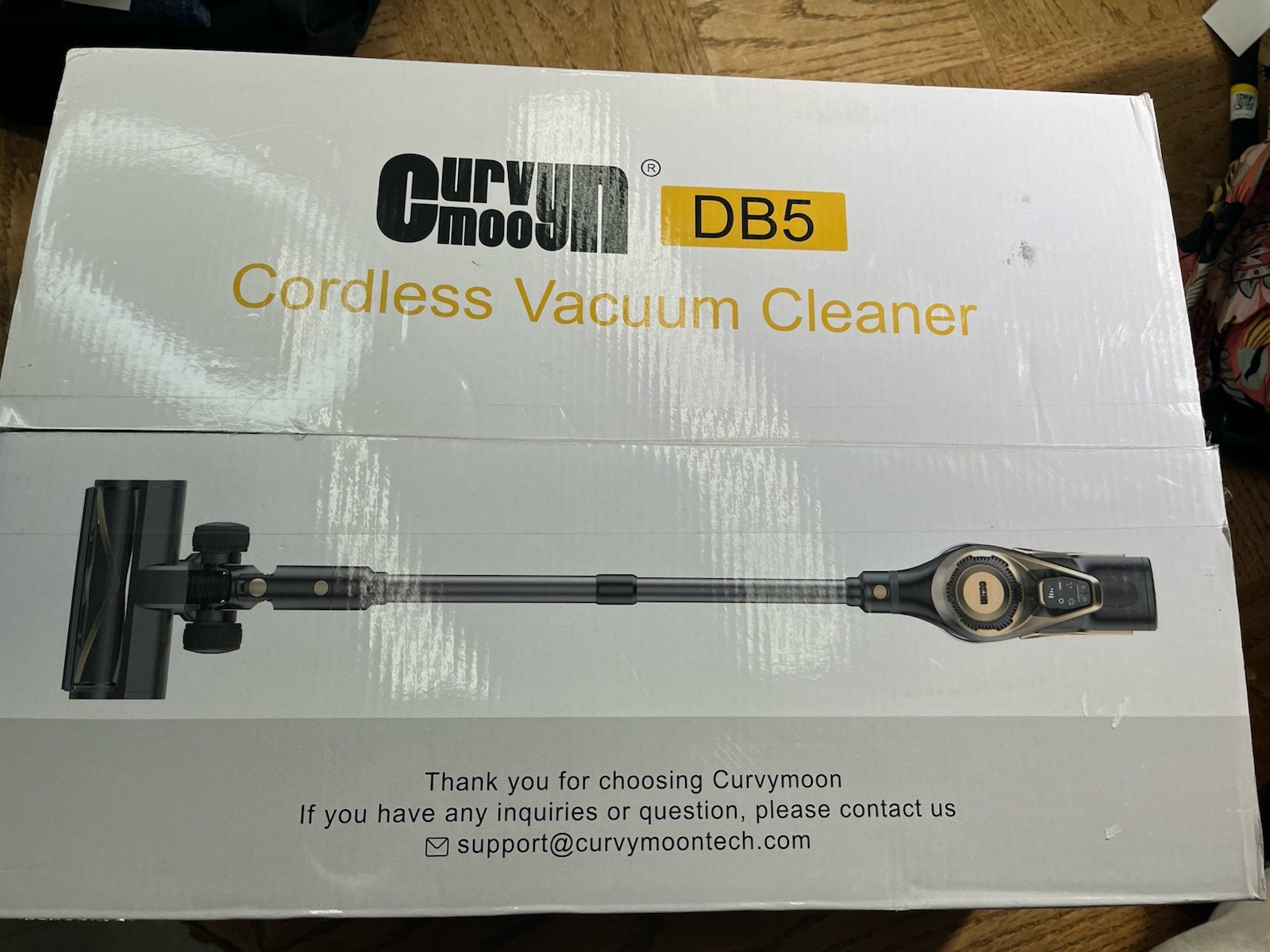 Curvymoon DB5 Cordless Vacuum Cleaner 30Kpa Home Stick Vacuum NEW IN BOX