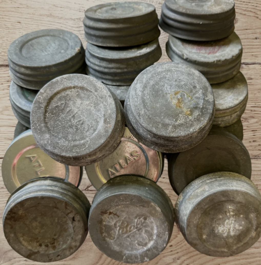 Set 2- Antique Vintage Zinc Porcelain Heavy Mason Jar Screw Lid Regular Mouth