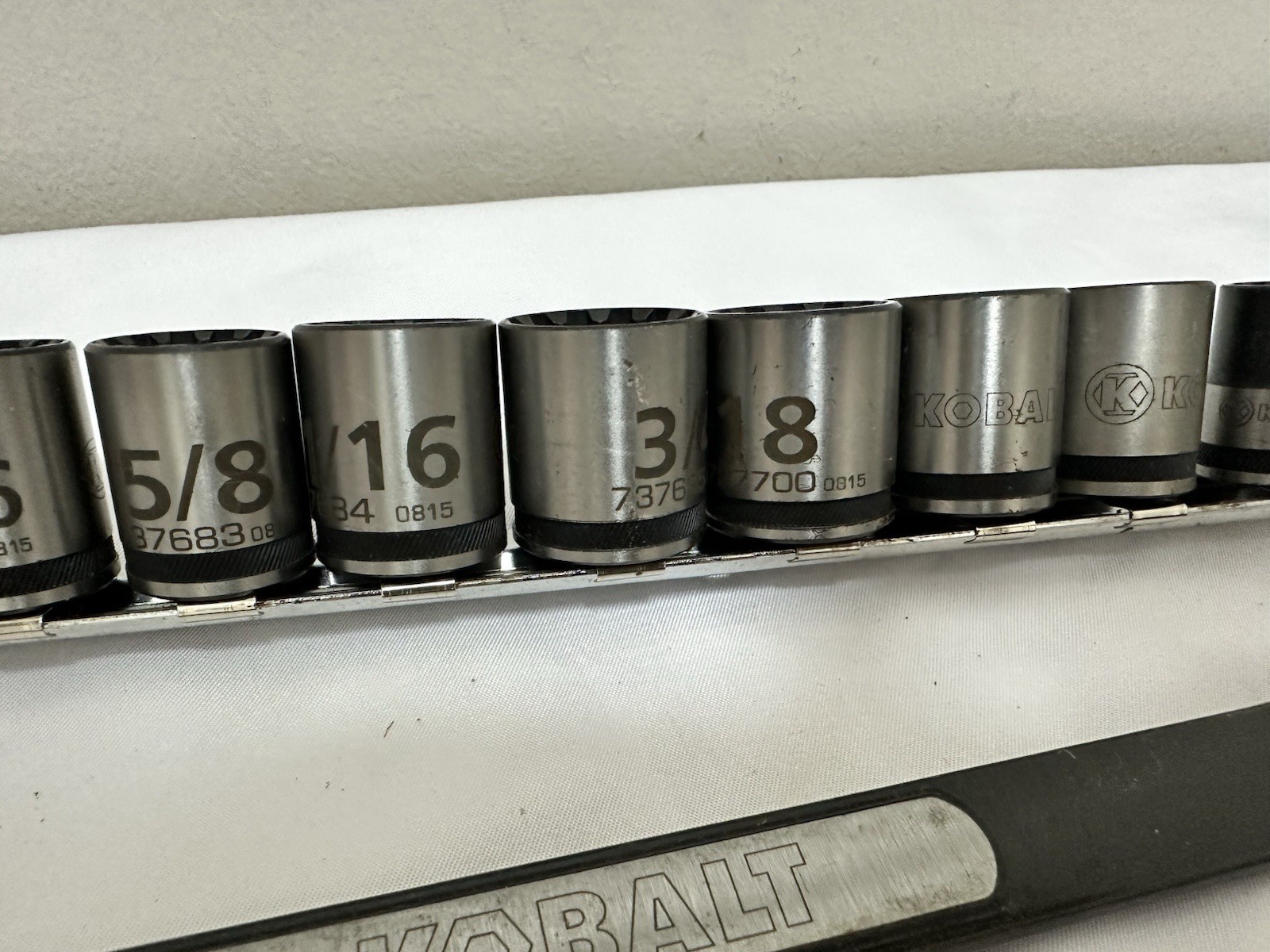 Kobalt Combination Metric Wrench Set of 8 & 18 PIECE SOCKET SET METRIC & SAE