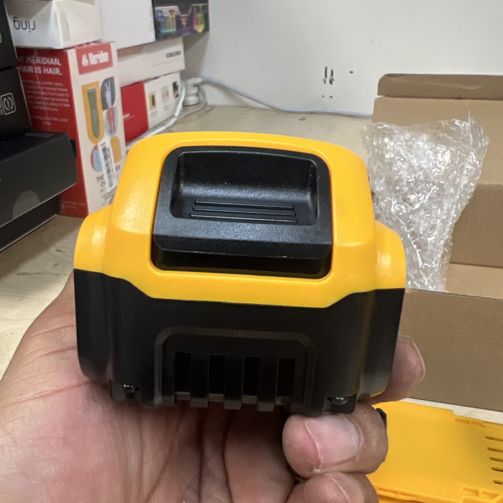 Lithium Ion Battery 20V 20 Volt 8.0AH DCB206 DCB208 DCB200 For DeWalt Lot Of 4
