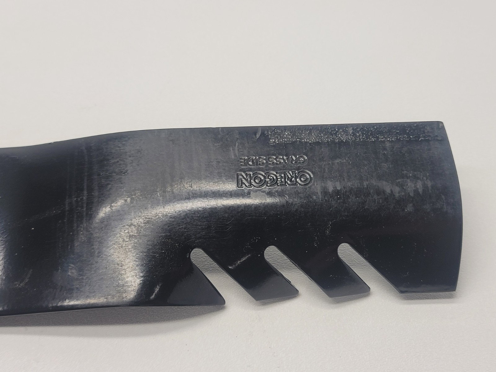 Oregon Gator G6 396-814 24-1/2″ Length / 1-1/8″ Center Hole