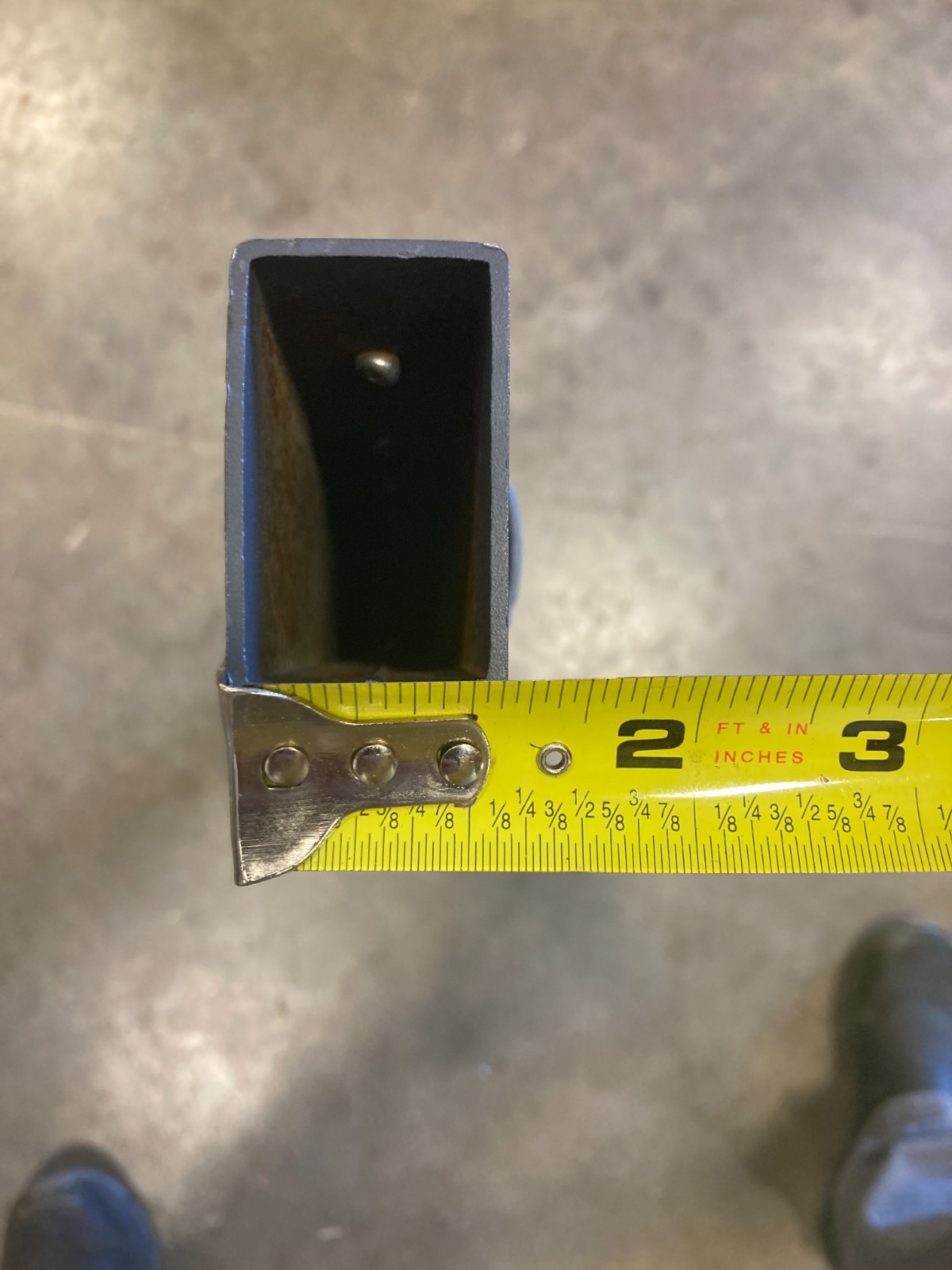 6 Cantilever Umbrella Main Base Poles ( you get 6 poles)