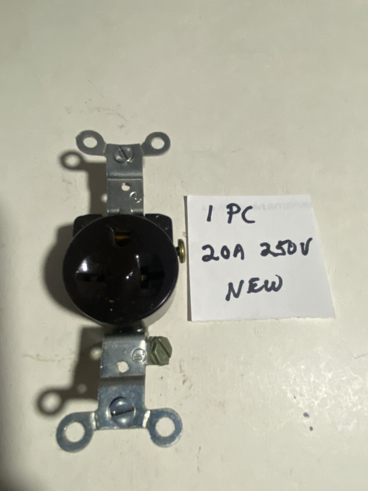 1 Pc 20 Amp 250 Volts Single Receptacle Heavy Duty Commercial Grade NOS