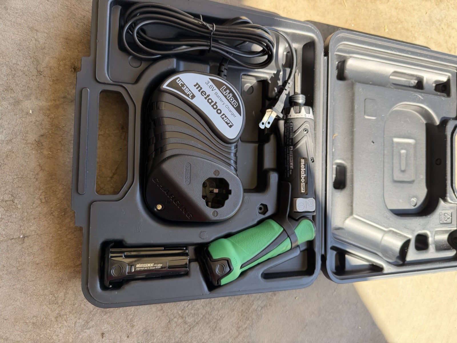 Open Box DB3DL2 Cordless Screwdriver 3.6V Li-Ion Green/Black LED Light
