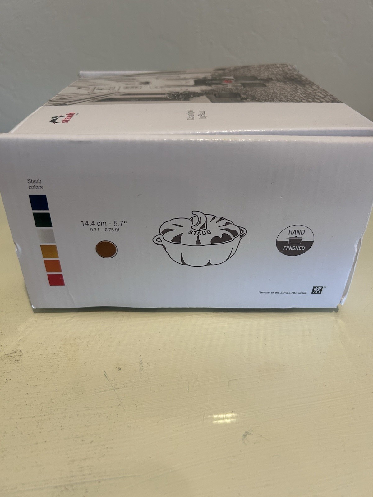 NEW IN BOX Staub Ceramic Pumpkin Cocotte 0.75 QT – Orange