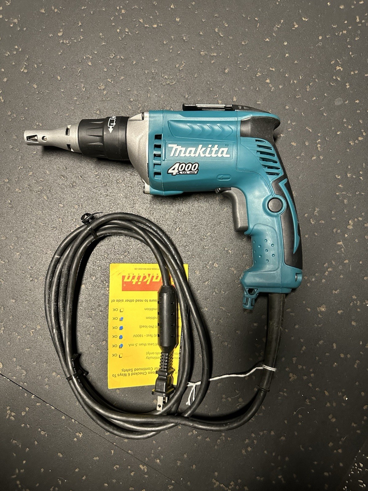 Makita FS4200 6 Amp Drywall Screwdriver Corded 120V 0-4000 RPM