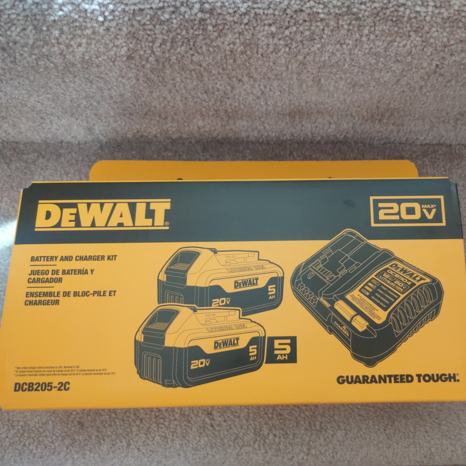 New DeWalt DCB205-2C 20V MAX XR Premium Lithium-Ion 5Ah Two Battery Starter Kit