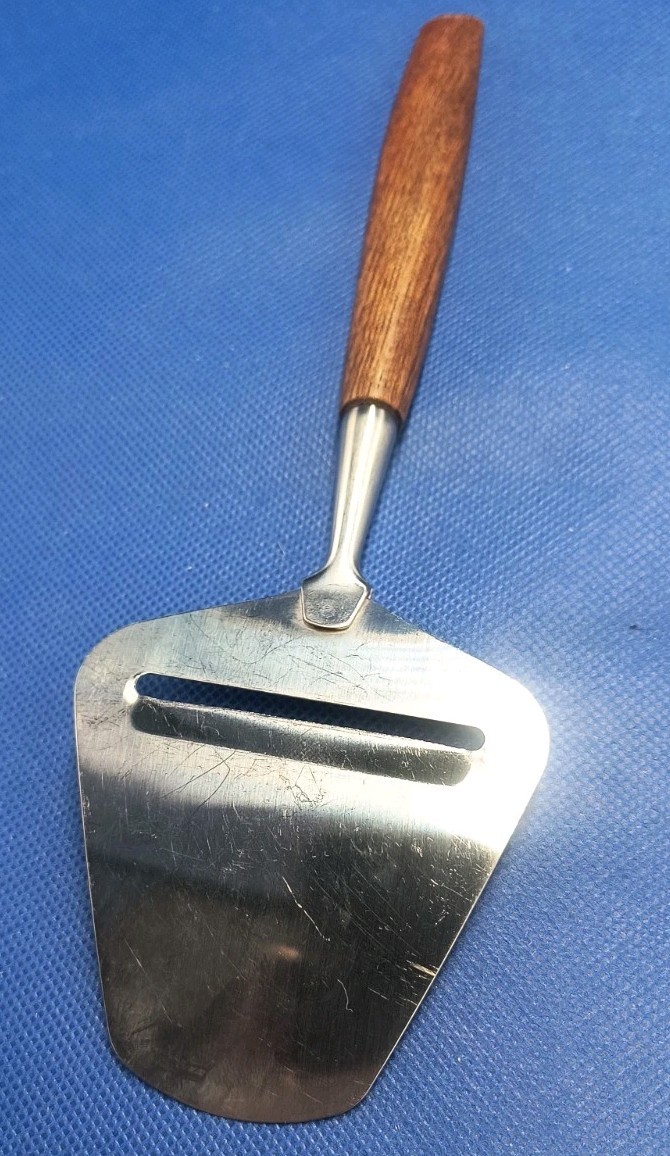 Karlsson & Nilsson KN cheese plane Sweden wood/stainless