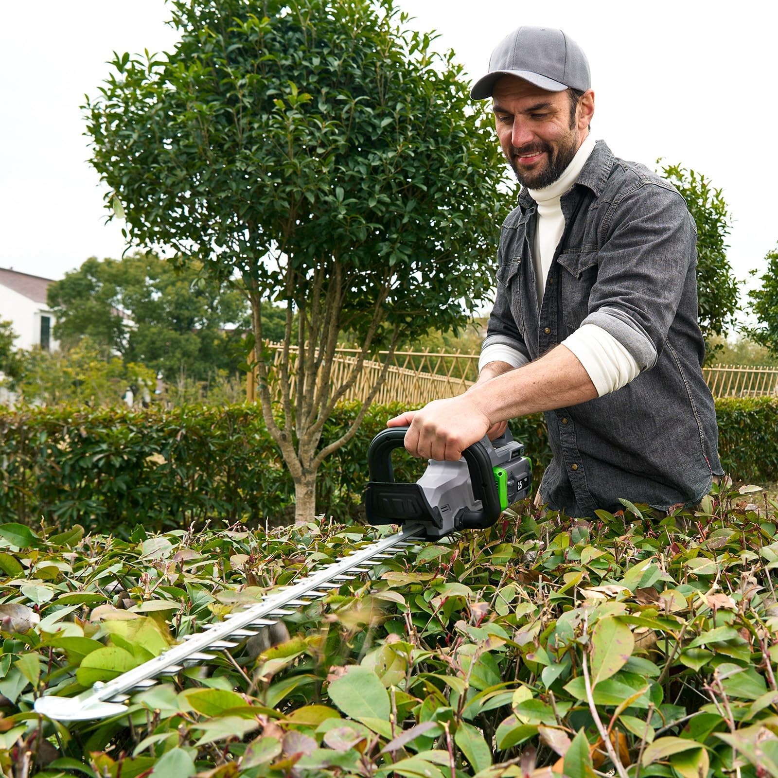 NovorikX 60V 26″ Cordless Hedge Trimmers HedgeTrimmer 2.5AH, Green